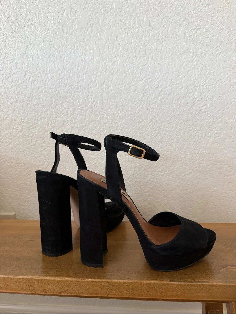 Steve Madden Brrit Black Platform Ankle Strap Sandals Size 8.5